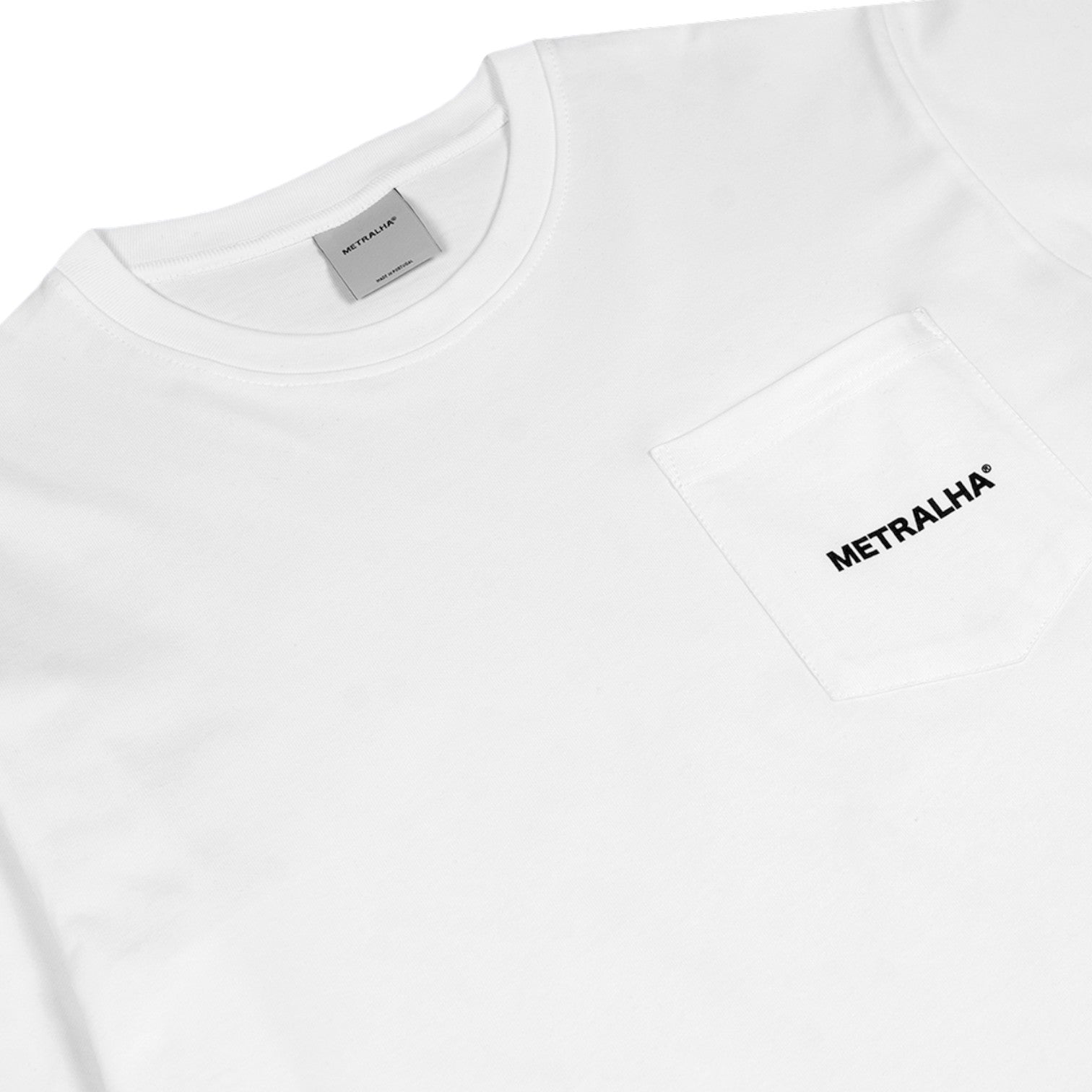 metralha-worldwide-white-logo-pocket-t-shirt-limited-edition-oversized-fit